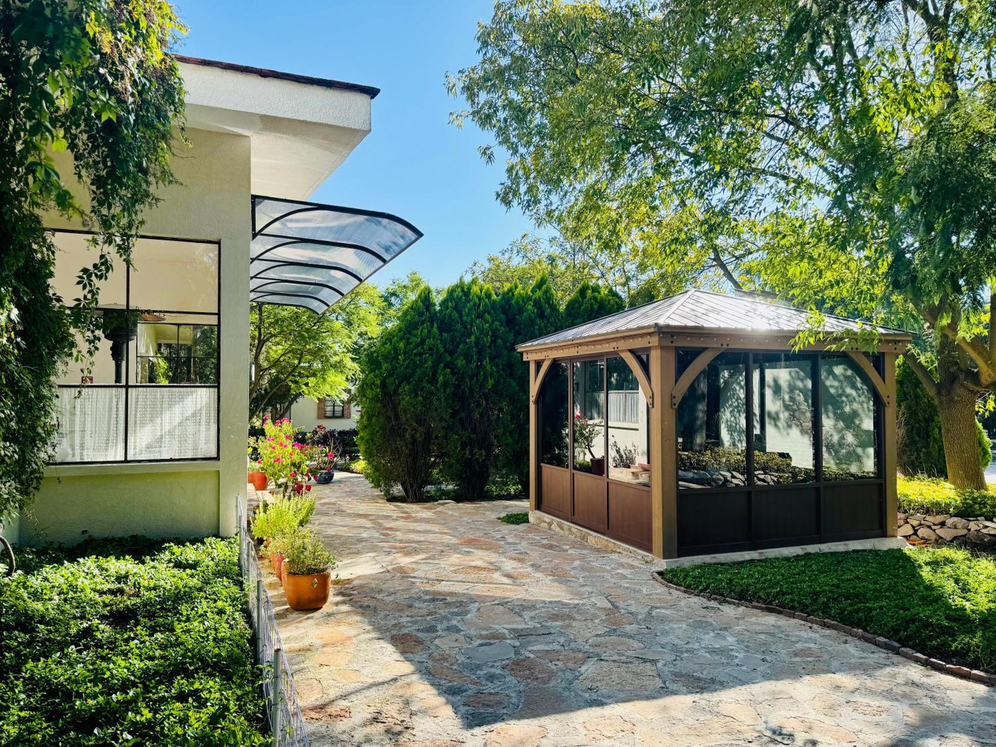 Club Vergel Resort Bernal Εξωτερικό φωτογραφία