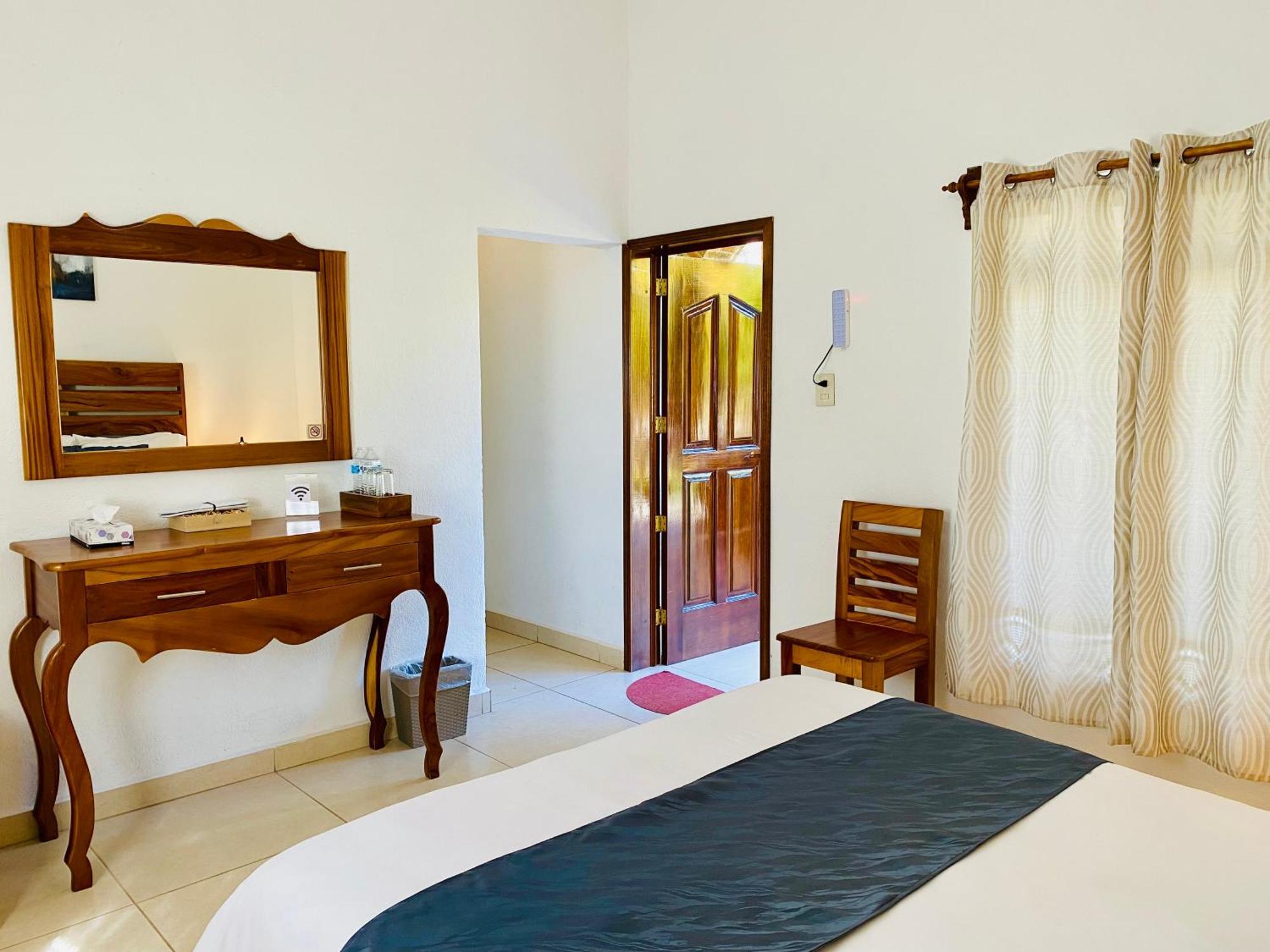Club Vergel Resort Bernal Εξωτερικό φωτογραφία